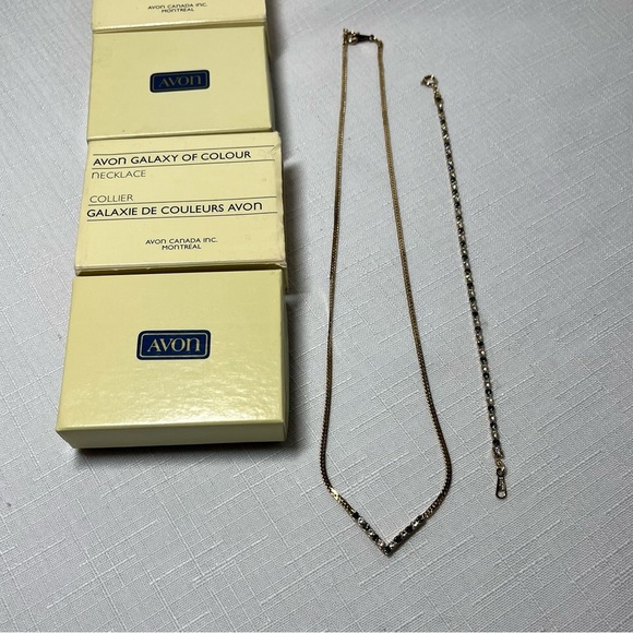 New Avon GALAXY OF COLOR Gold-tone V-Necklace & Tennis Bracelet - Picture 5 of 8